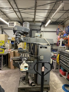 Roycol Milling Machine With Digital Readout & Power Feed on X - Image 2
